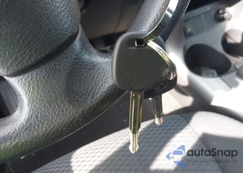 2006 Toyota Rav4 Sport V6 from USA, damaged, VIN JTMBK32V265007492